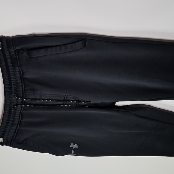 Under Armour medium black fitted athletic joggers - Picture 2 of 8